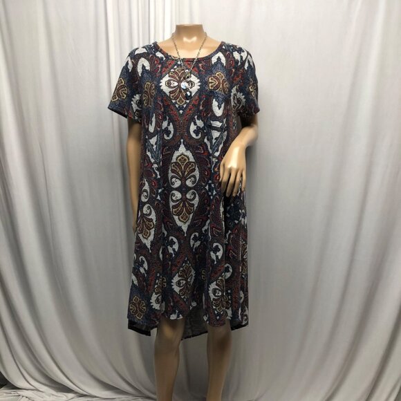 LuLaRoe Carly Dress Womens Size Medium Blue Red Paisley Short Sleeve High Low - Picture 1 of 7